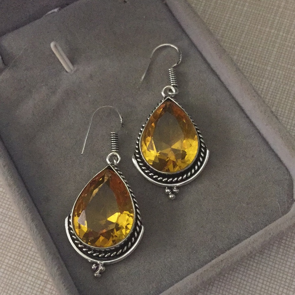 NEW Gorgeous golden Yellow Quartz silver Earrings